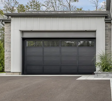 Garage door in the Cambridge CL design in the color Black