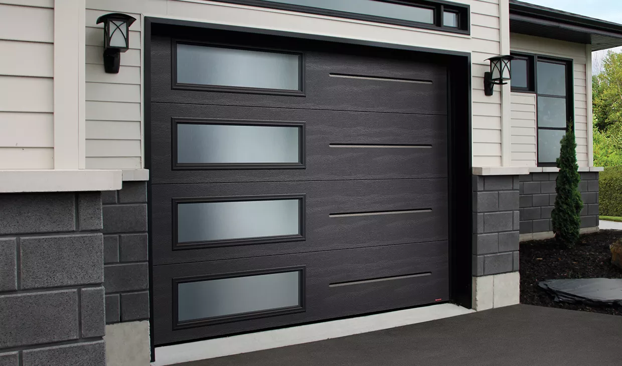 Standard+ Vog, 9' x 7', Black, window layout: Left-side Harmony with White Sandblasted glass