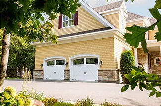 Princeton P-22, 9’ x 7', Ice White doors and overlays, Arch Overlay with Panoramic windows, Clear glass