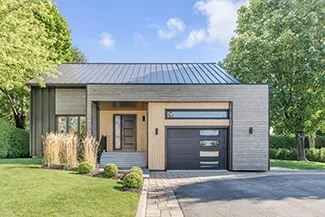 Standard+ Vog, 9' x 7', Black, window layout: Right-side Harmony with Clear glass / Coordinated with Vog entry door