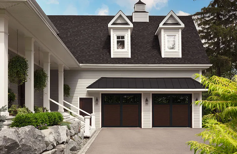 Princeton P-11, 9' x 8', portes Noyer foncé et moulures Noir, fenêtres Panoramique 4 rectangles avec verre Clair